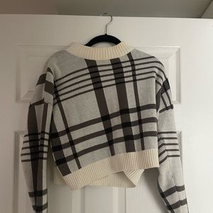 Plaid Cropped Sweater